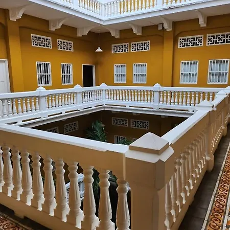 Hermoso Apto En El Corazón De La Ciudad Amurallada Apartamento *